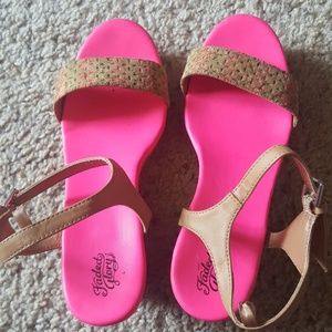 Girl dress shoes size 4